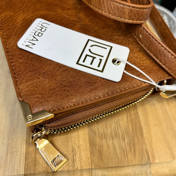 Shoulder Length Purse - Picture 2 of 4